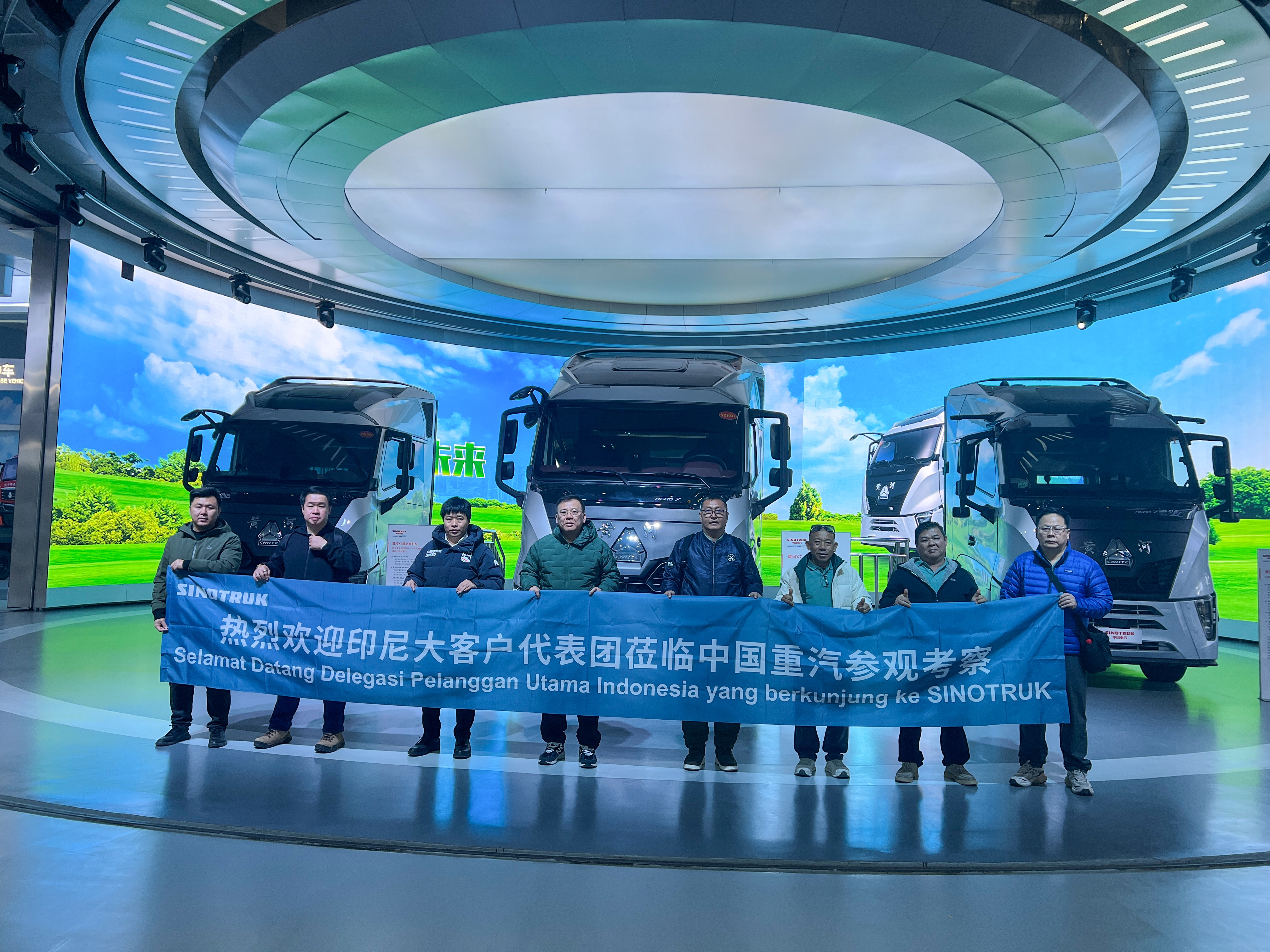 印尼大客戶到中國重汽考察交流 鎖定500臺(tái)車意向訂單